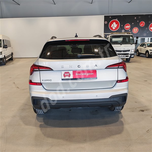 Skoda KAMIQ 2024 19.782 km 6