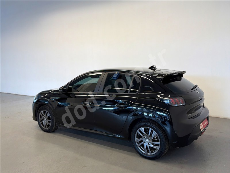 Peugeot 208 2021 74.578 km 7