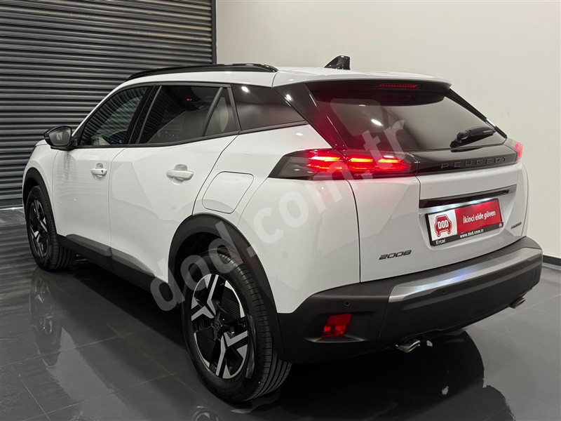 Peugeot 2008 2008 6.100 km 7
