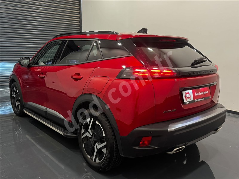 Peugeot 2008 2008 12.900 km 7