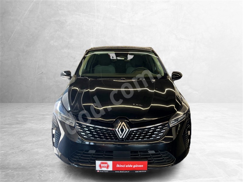 Renault CLIO 2024 71.317 km 2