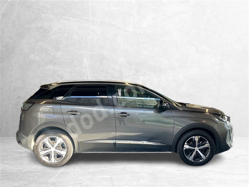 Peugeot 3008 2024 60.122 km 4