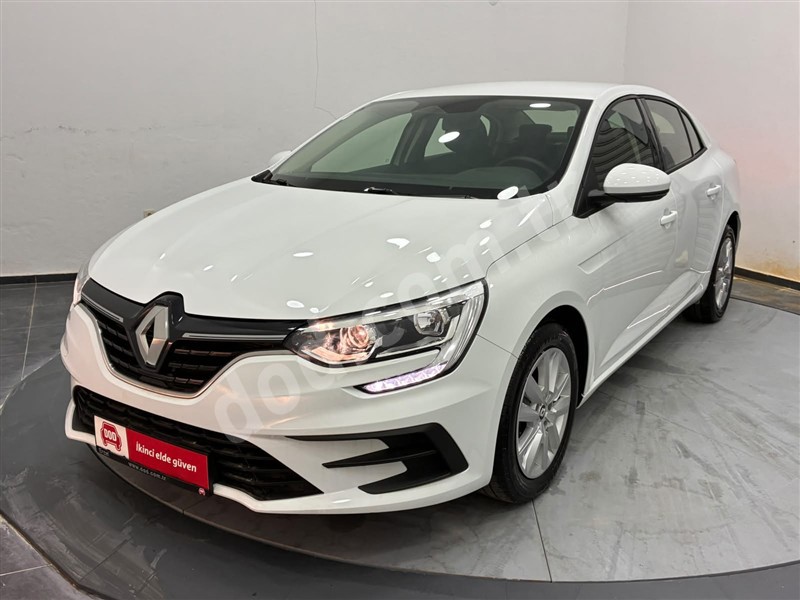 Renault MEGANE 2025 6.020 km