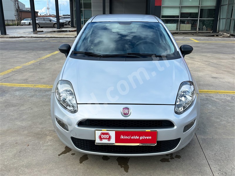 Fiat PUNTO POP 1.4 2012 31.595 km 2