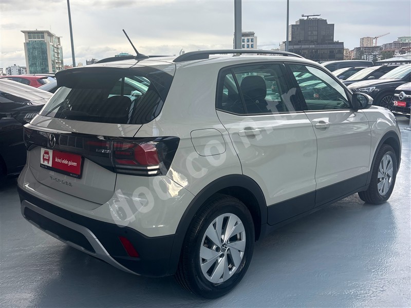 Volkswagen T-CROSS 2025 9.426 km 5