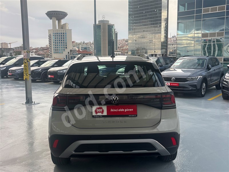Volkswagen T-CROSS 2025 9.426 km 6