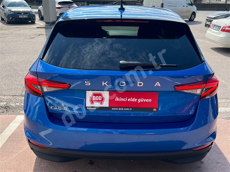 Skoda FABIA 2025 10.400 km 6