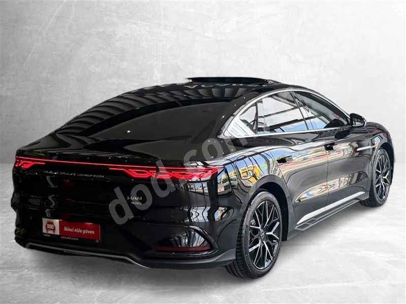 BYD HAN 2025 6.100 km 5