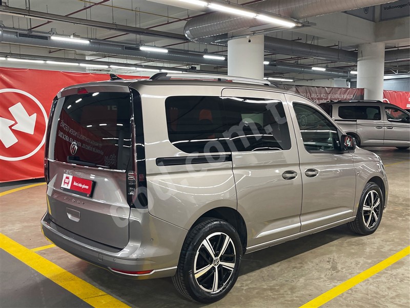 Volkswagen CADDY 2024 44.867 km 5