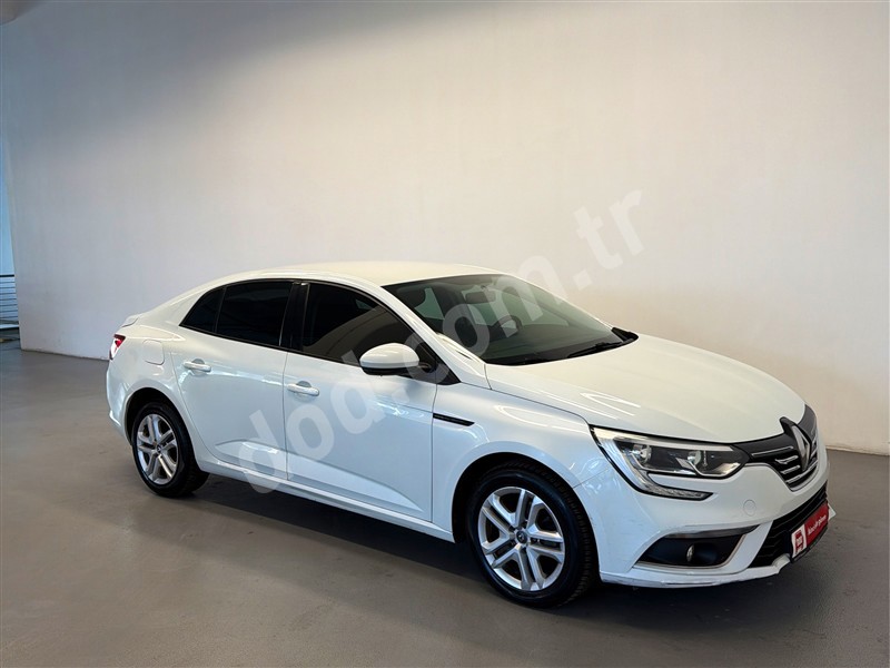 Renault MEGANE 2020 81.526 km 3