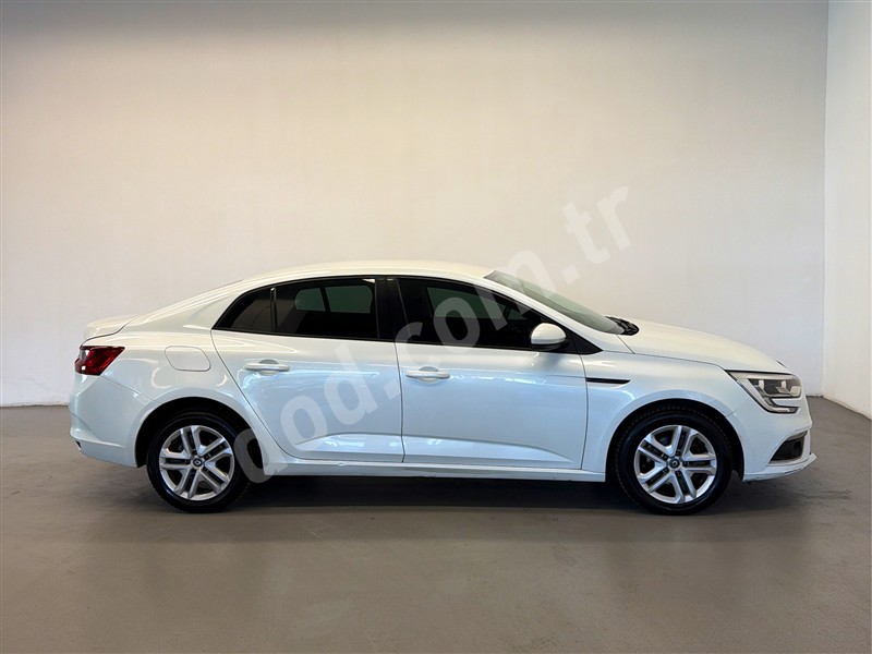 Renault MEGANE 2020 81.526 km 4