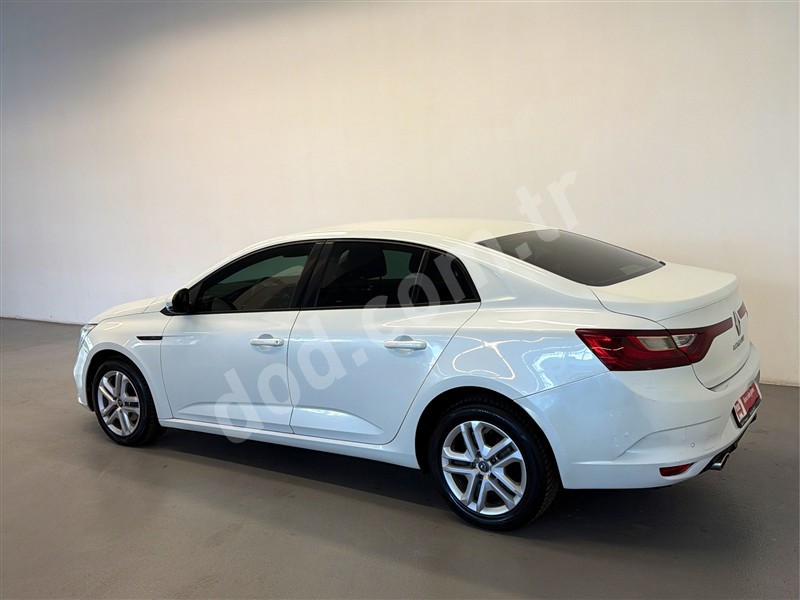 Renault MEGANE 2020 81.526 km 7
