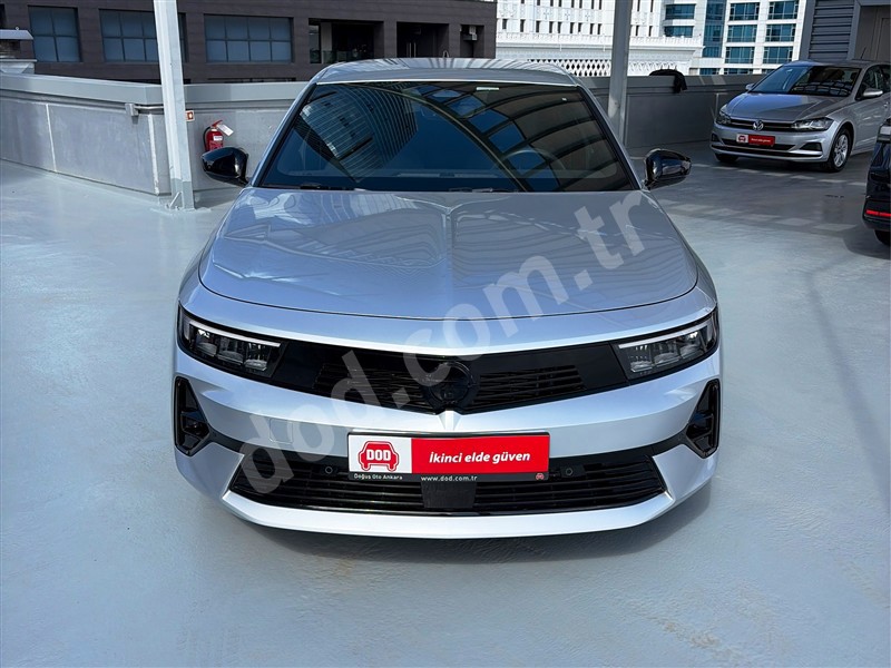 Opel ASTRA 2025 21.016 km 2