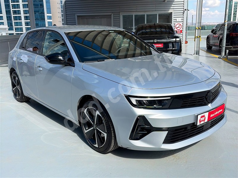 Opel ASTRA 2025 21.016 km 3