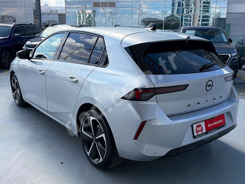Opel ASTRA 2025 21.016 km 7