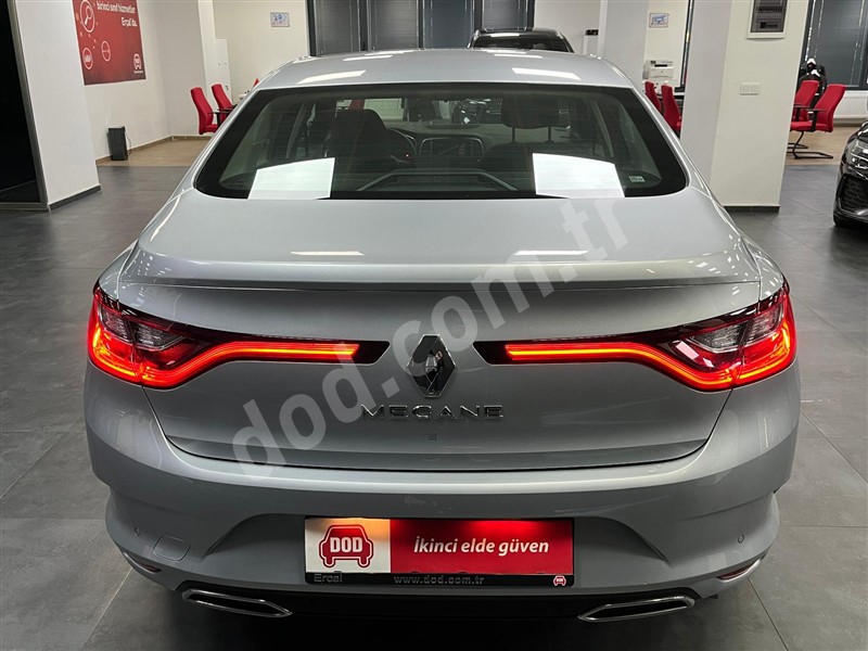 Renault MEGANE 2025 6.100 km 6