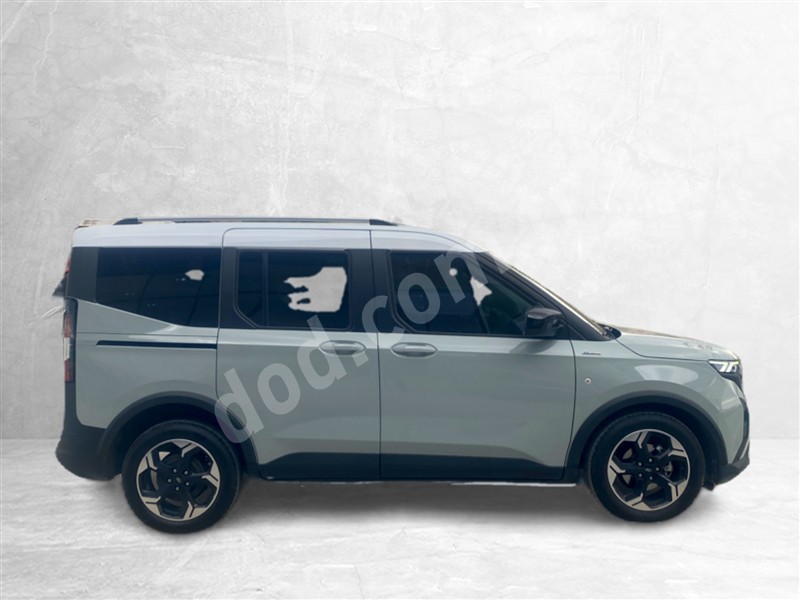 Ford TOURNEO COURIER 2025 26.517 km 4