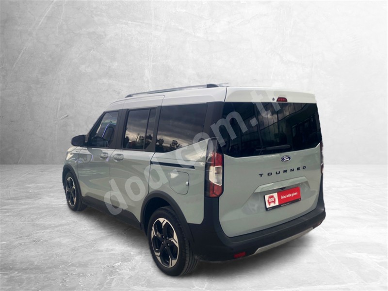 Ford TOURNEO COURIER 2025 26.517 km 7