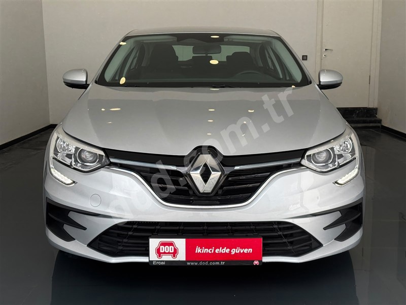 Renault MEGANE 2025 6.994 km 2