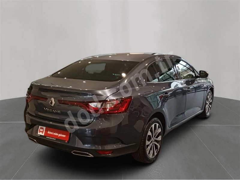 Renault MEGANE 2023 79.165 km 4