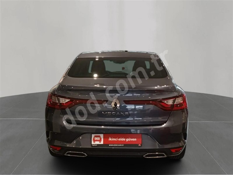 Renault MEGANE 2023 79.165 km 5