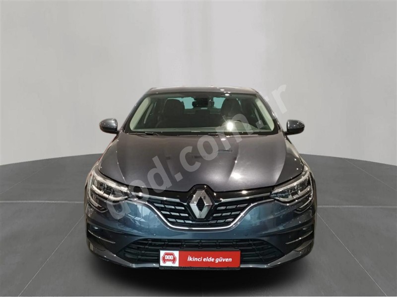 Renault MEGANE 2023 79.165 km 2
