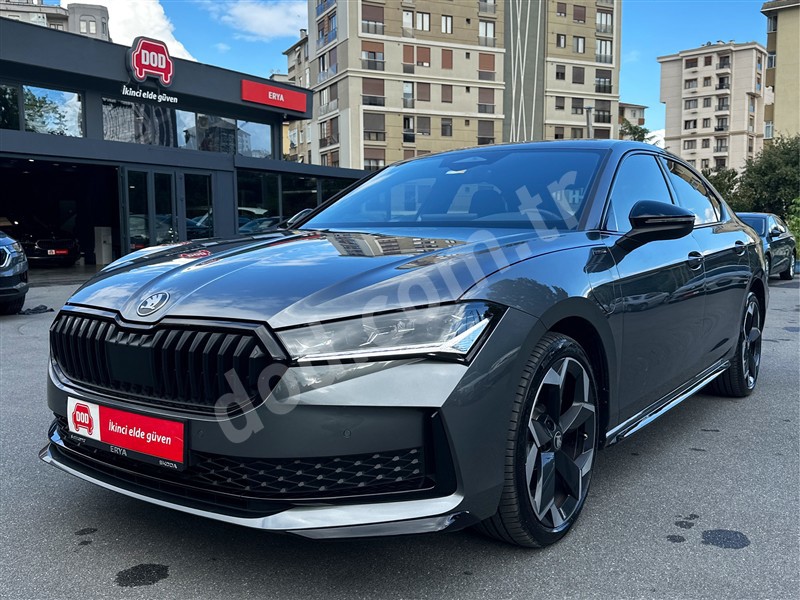 Skoda SUPERB 2025 6.100 km