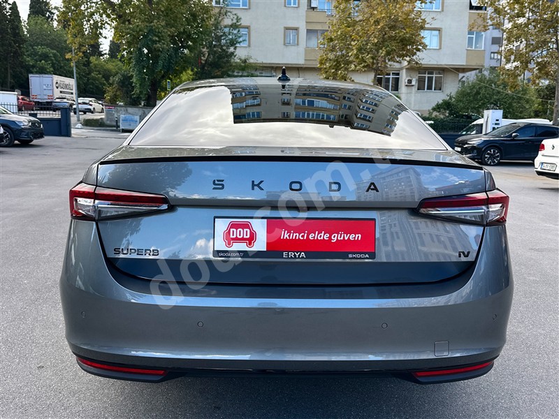 Skoda SUPERB 2025 6.100 km 6