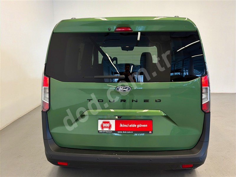 Ford TOURNEO COURIER 2025 27.509 km 6