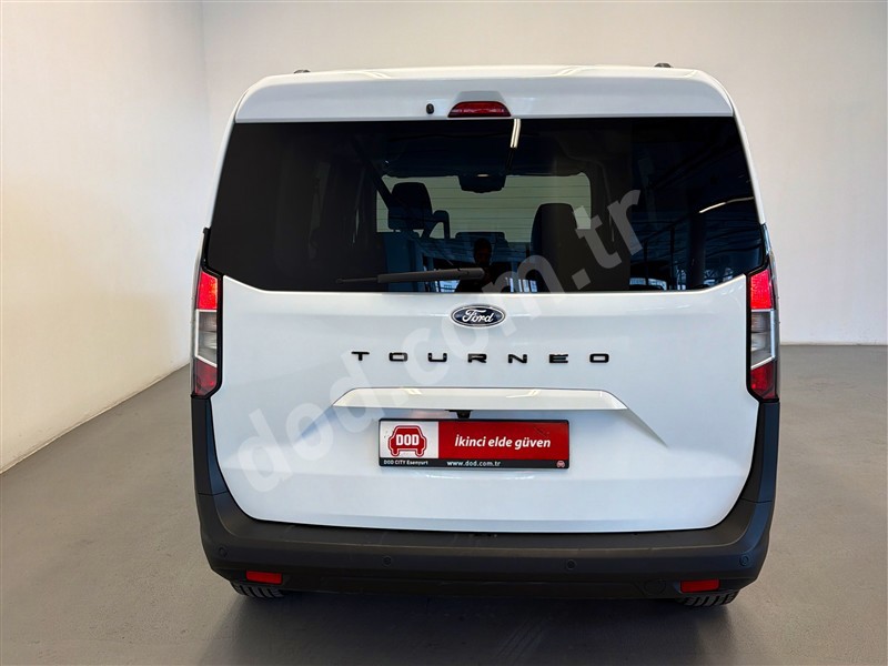 Ford TOURNEO COURIER 2025 34.533 km 6