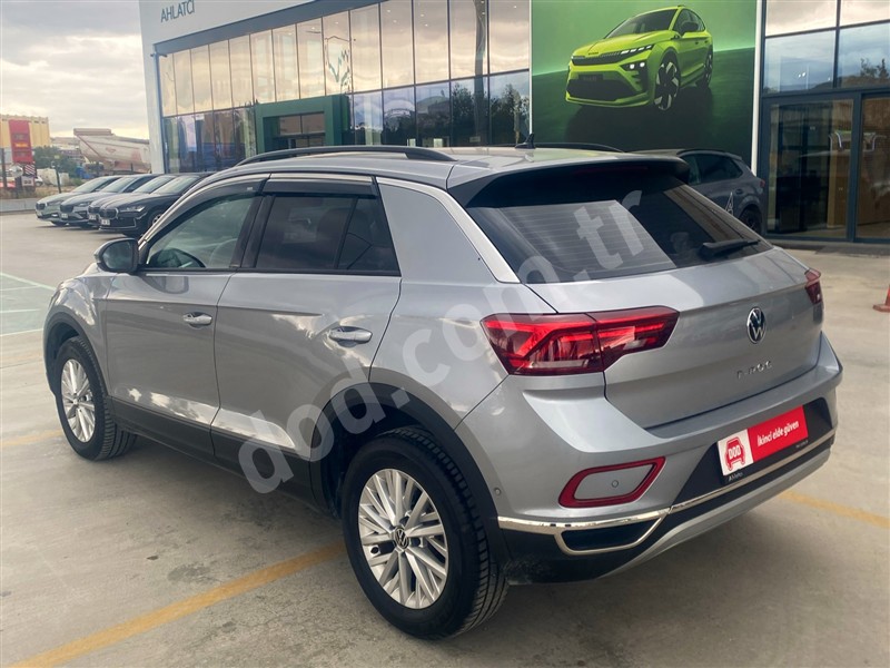 Volkswagen T-ROC 2025 8.773 km 7