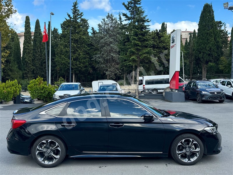 Honda CIVIC 2023 67.195 km 4