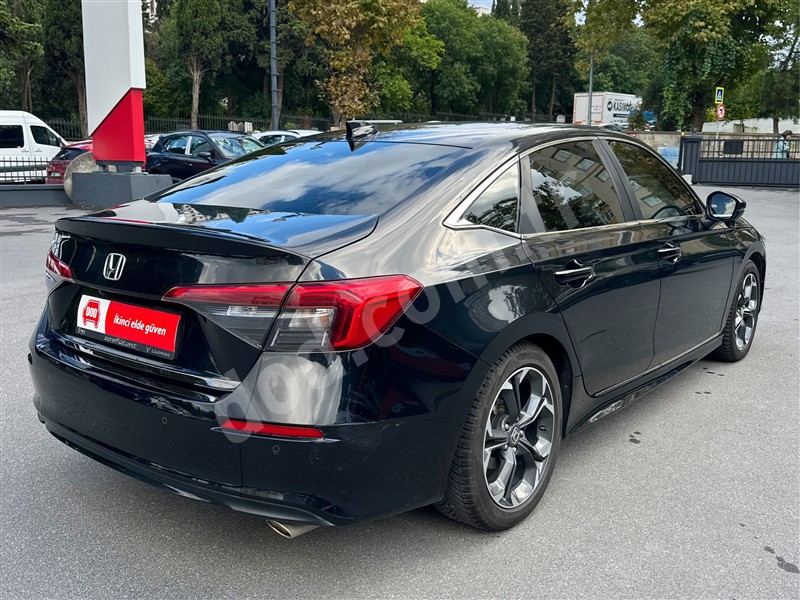 Honda CIVIC 2023 67.195 km 5