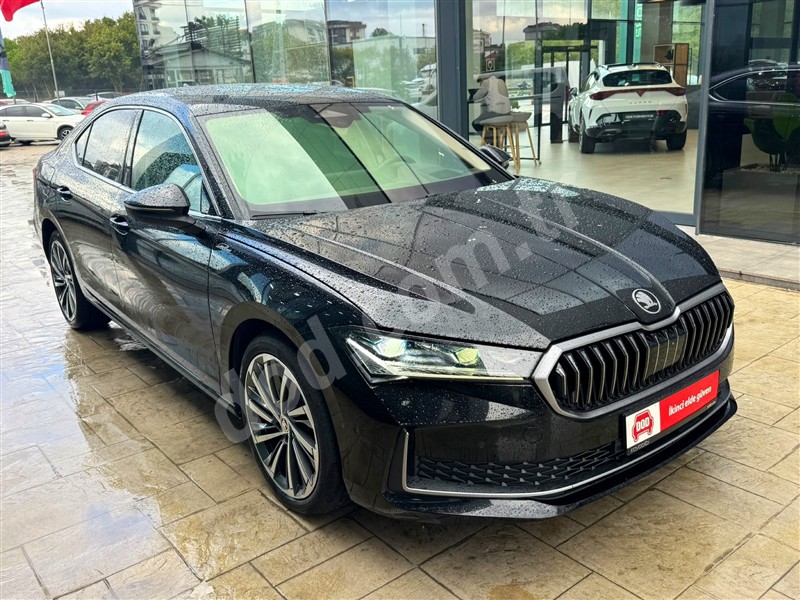Skoda SUPERB 2025 53.847 km 3