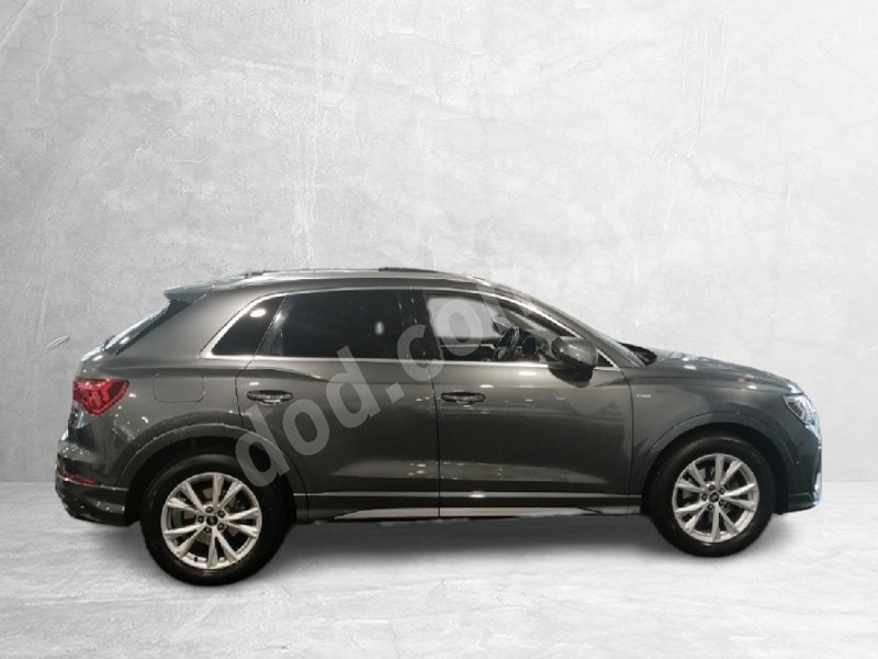 Audi Q3 2022 32.600 km 4