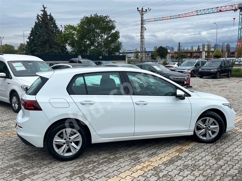 Volkswagen GOLF 2025 6.125 km 4