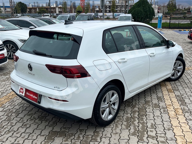 Volkswagen GOLF 2025 6.125 km 5