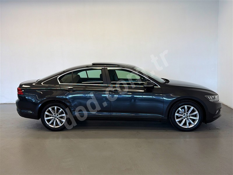 Volkswagen PASSAT 2022 38.093 km 4