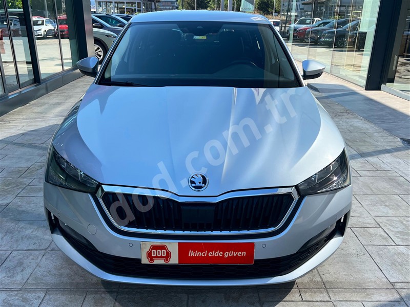 Skoda SCALA 2023 76.365 km 2
