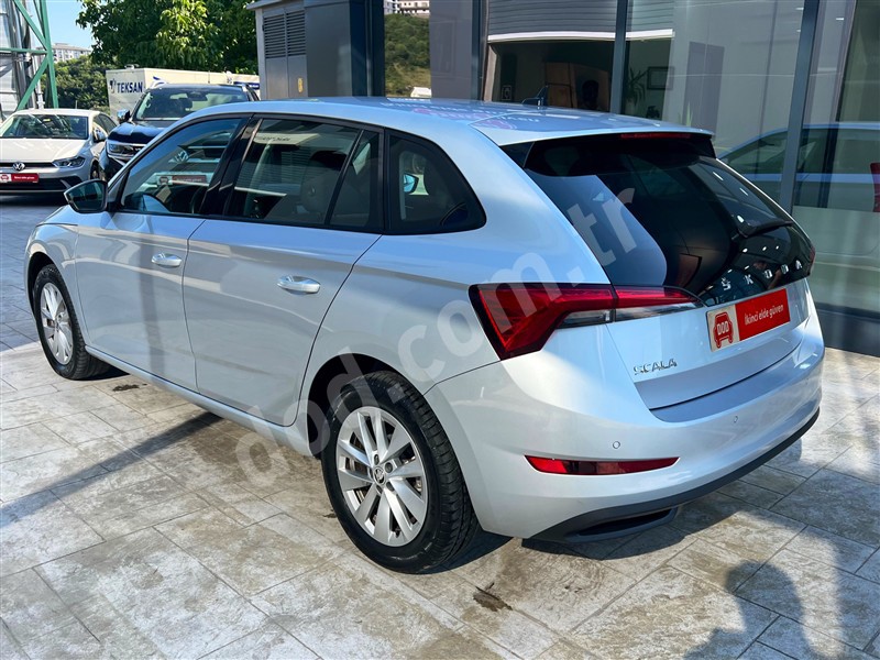 Skoda SCALA 2023 76.365 km 7