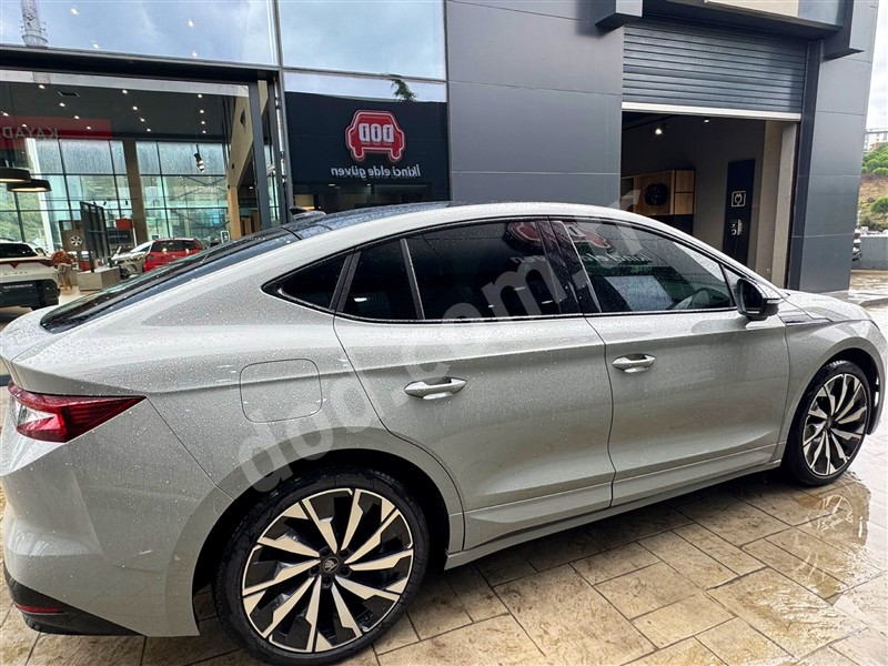 Skoda ENYAQ 60 2025 22.658 km 4